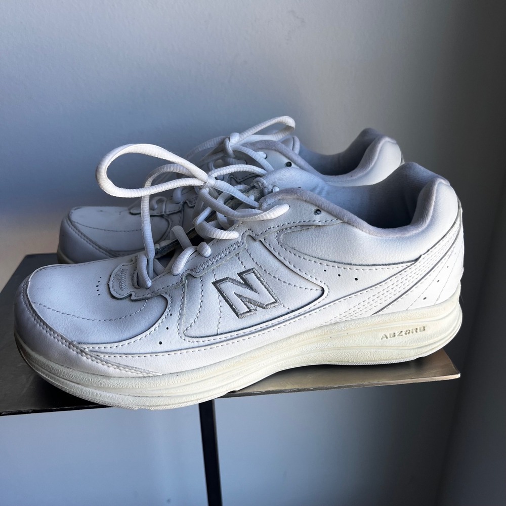 New Balance 577 Walking Shoes Womens 8.5 D White Leather Sneakers WW577WT
